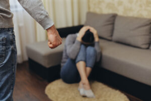 家庭内暴力